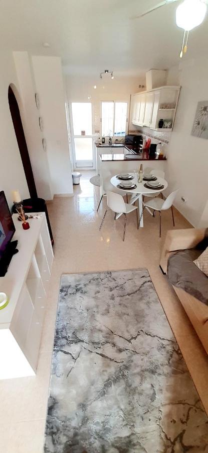 Cozy & Bright Apartment, Villamartin, Orihuela Costa Bagian luar foto