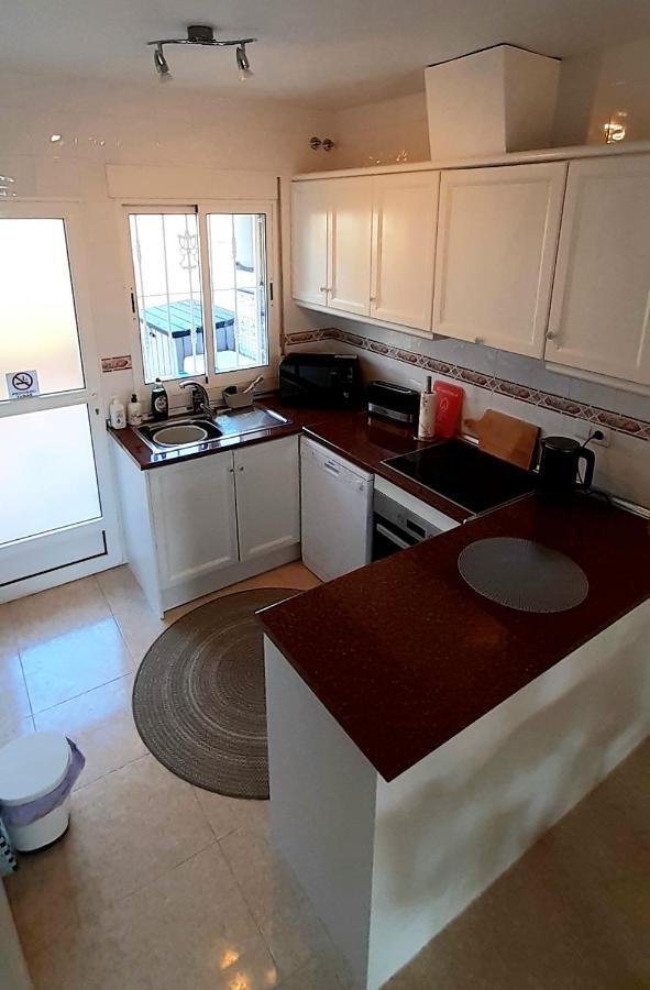 Cozy & Bright Apartment, Villamartin, Orihuela Costa Bagian luar foto