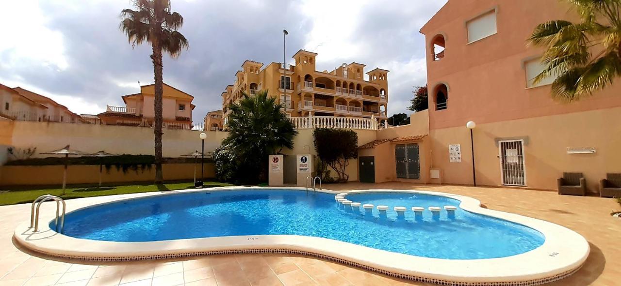 Cozy & Bright Apartment, Villamartin, Orihuela Costa Bagian luar foto